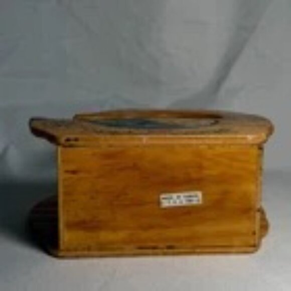 1987 Vintage Wooden Hand-painted Goose Basket - Picture 5 of 7